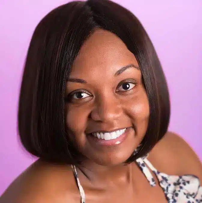 Smile Makeover Through Dental Crown and Cleaning